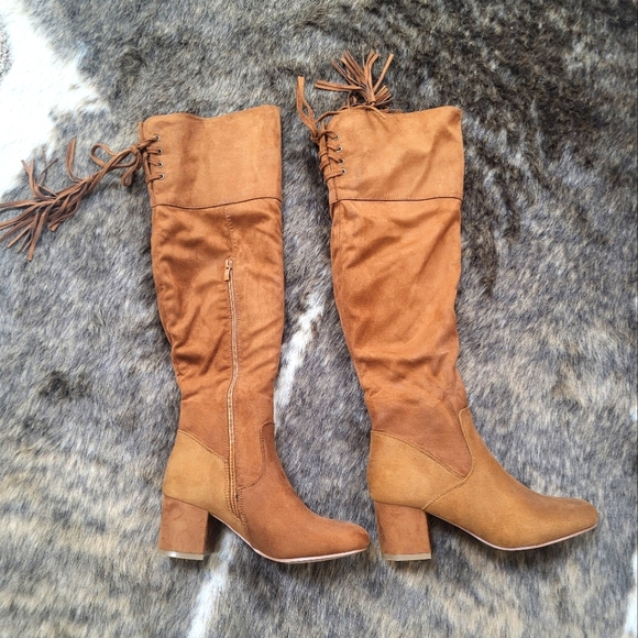 Over the knee boots - Picture 1 of 2